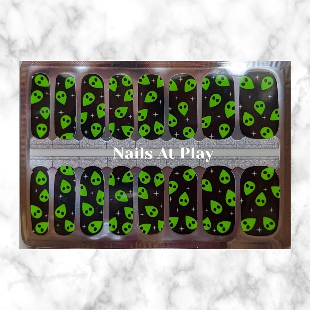 5 for $15 Nail Wraps- Alien Invasion